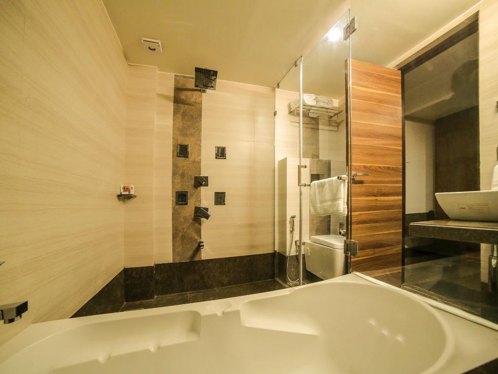 The Basil Park Hotel Bhavnagar Cameră foto
