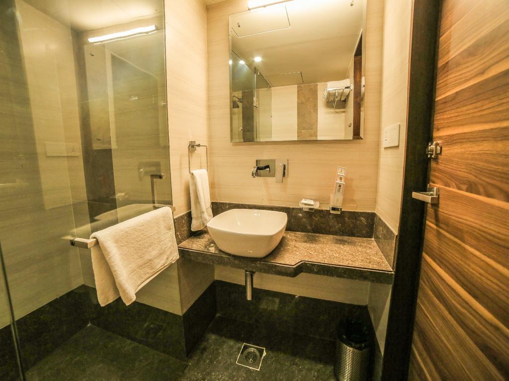 The Basil Park Hotel Bhavnagar Cameră foto