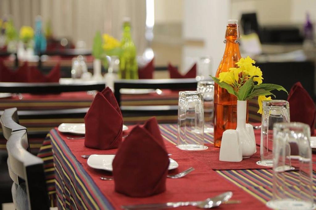 The Basil Park Hotel Bhavnagar Exterior foto