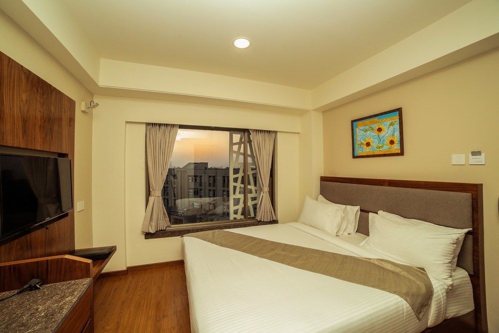 The Basil Park Hotel Bhavnagar Exterior foto